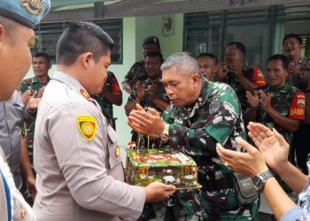 Sambut HUT ke 77 TNI, Kapolsek Kisaran Kota Datangi Koramil 18 Meranti
