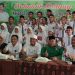 Anggota DPD RI, Dr H Faisal Amri foto bareng bersama Mahasiswa dan Pelajar serta hadirin lainnya.