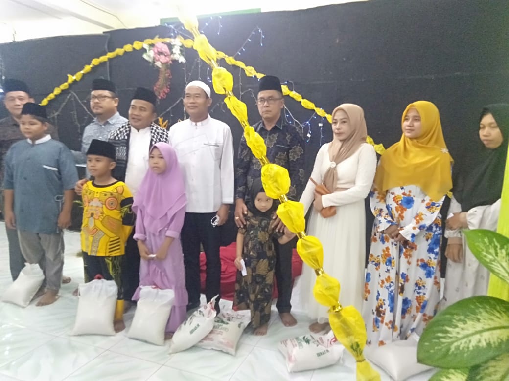 Anggota DPRDSU Beri Santunan pada Anak Yatim di Pulau Rakyat Asahan
