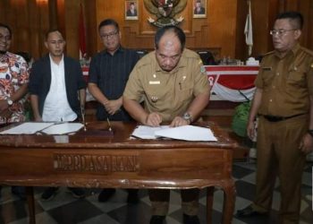 7 Fraksi DPRD Setujui Penyampaian Pendapat Akhir Ranperda Perubahan APBD Kabupaten Asahan 
