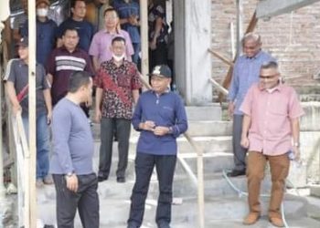 Berikan Bantuan 200 Sak Semen untuk Renovasi Masjid Al-Amin, Ini Pesan Bupati Asahan