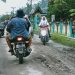 Warga Desa Meranti Tuding Truk Pengakut Material Penyebab Rusaknya Jalan