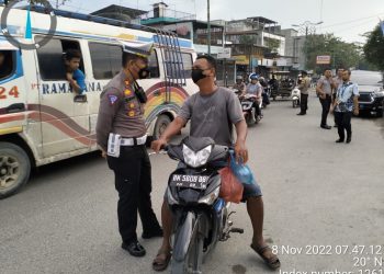 Sat Lantas Polres Tanjungbalai Tegur Pengendara Yang Tidak Pakai Helm