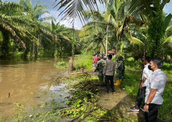 Wali Kota dan Kapolres Tanjungbalai Tinjau Pemukiman Warga yang Terkena Banjir