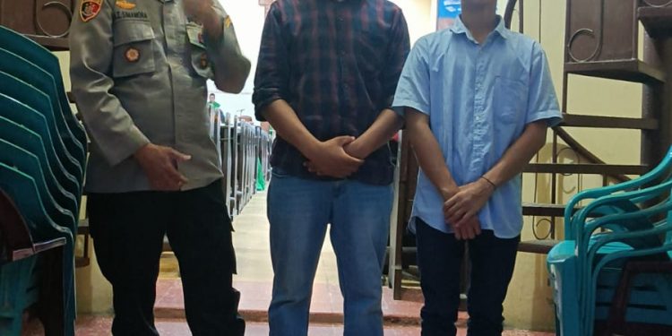 Kapolsek Teluk Nibung Polres Tanjungbalai Ngobrol dengan Jamaat Gereja