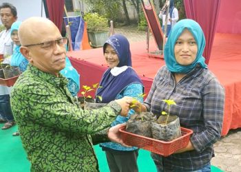 BI Pematang Siantar Bagikan 7.700 Bibit Cabai Merah Kepada Warga Tanjungbalai