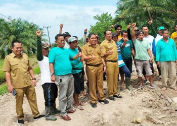 Jalan Dusun di Desa Panca Arga Jadi Viral, Kadis PUPR Asahan Janji Diperbaiki Tahun 2023