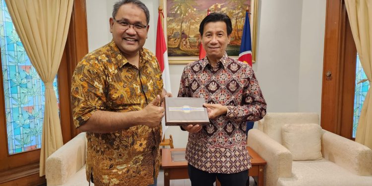 Diyakini Dapat Bersaing dengan Kuba, Cerutu Indonesia Jajaki Pasar Vietnam