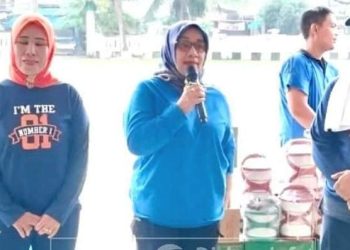 Wakil Bupati Labuhanbatu Hj Ellya Rosa Siregar saat menghadiri acara senam bersama.