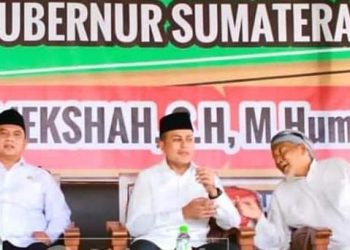 Bupati Labuhanbatu H Erik Adtrada Ritonga bersama dengan Wakil Gubernur Sumatera Utara Musa Rajekshah.