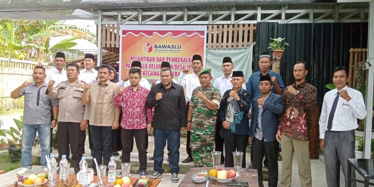 Camat Meranti Hadiri Pelantikan Panwaslu Tingkat Desa