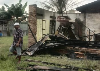 Rumah Milik Warga di Desa Tanjung Alam Terbakar