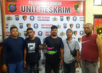 Pencuri Handphone dan Penadahnya Diamankan Polsek Datuk Bandar