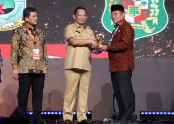 Pemko Tanjungbalai Terima Penghargaan UHC Award BPJS RI