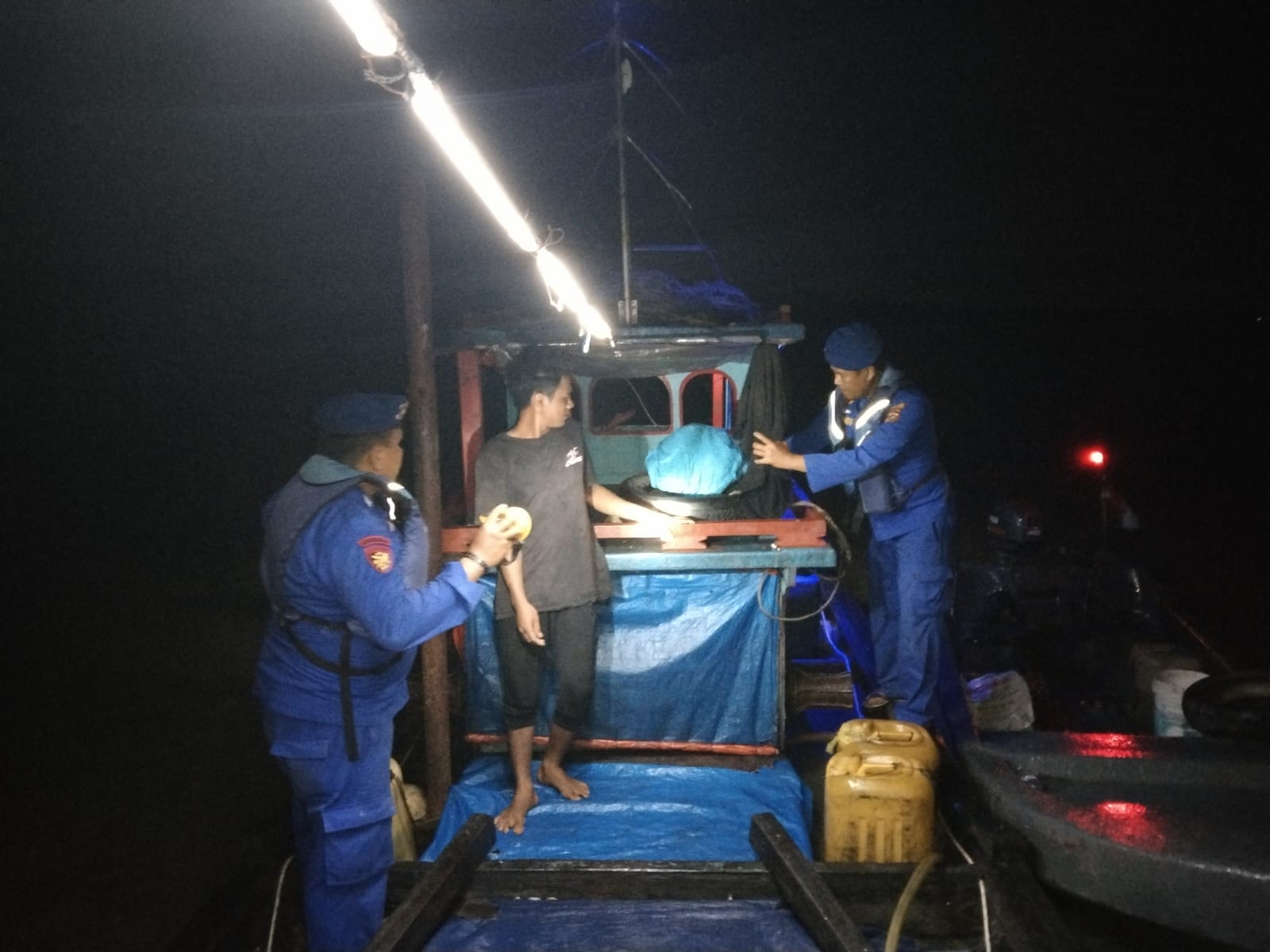 Sat Polairud Polres Tanjungbalai Patroli Perairan Dari Malam Sampai Pagi