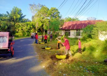 Lurah Mutiara dan Siumbut Baru Ajak Warga untuk Jaga Kebersihan Lingkungan