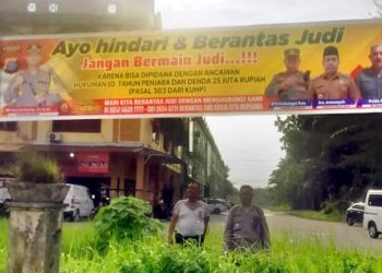 Maraknya Perjudian, Kapolsek Kisaran Kota Pasang Spanduk Jangan Bermain Judi