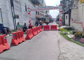 Kerap Terjadi Macet dan Laka Lantas, Polres Asahan Diminta Tertibkan Jalan Satu Arah Depan RSU Setio Husodo