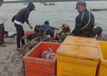 Melihat Nelayan Mengais Rezeki di Bulan Ramadhan