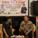 (Taslab News/Dzulfadli Tambunan)  Melalui program radio talkshow, Kapolres Tapteng ajak masyarakat berperan aktif memberantas penyalahgunaan narkoba. 