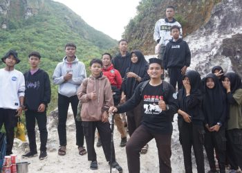 MTS bary tarbiyah Gelar Study Tour ke Gunung Sibayak