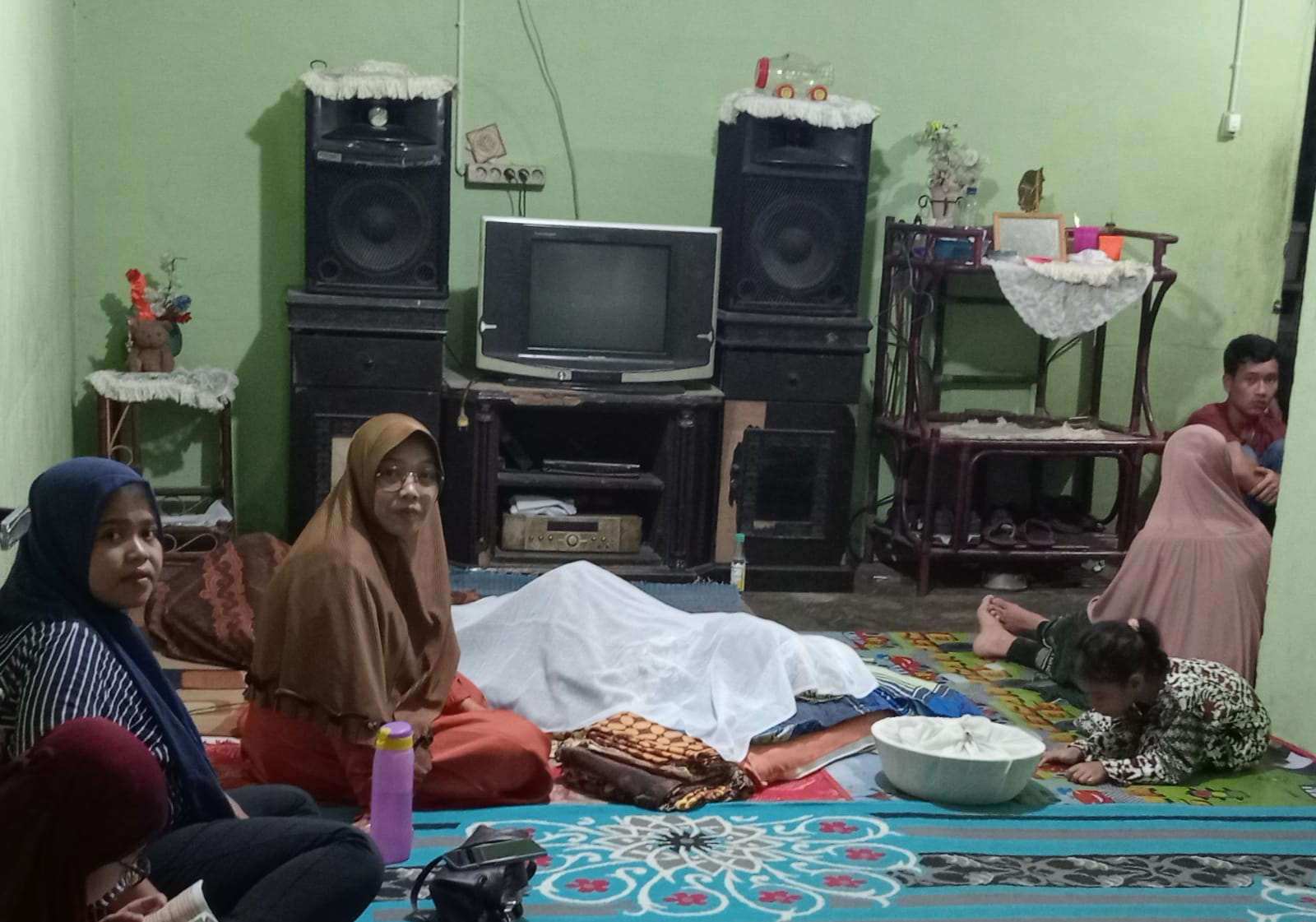 Jenazah korban saat di rumah duka