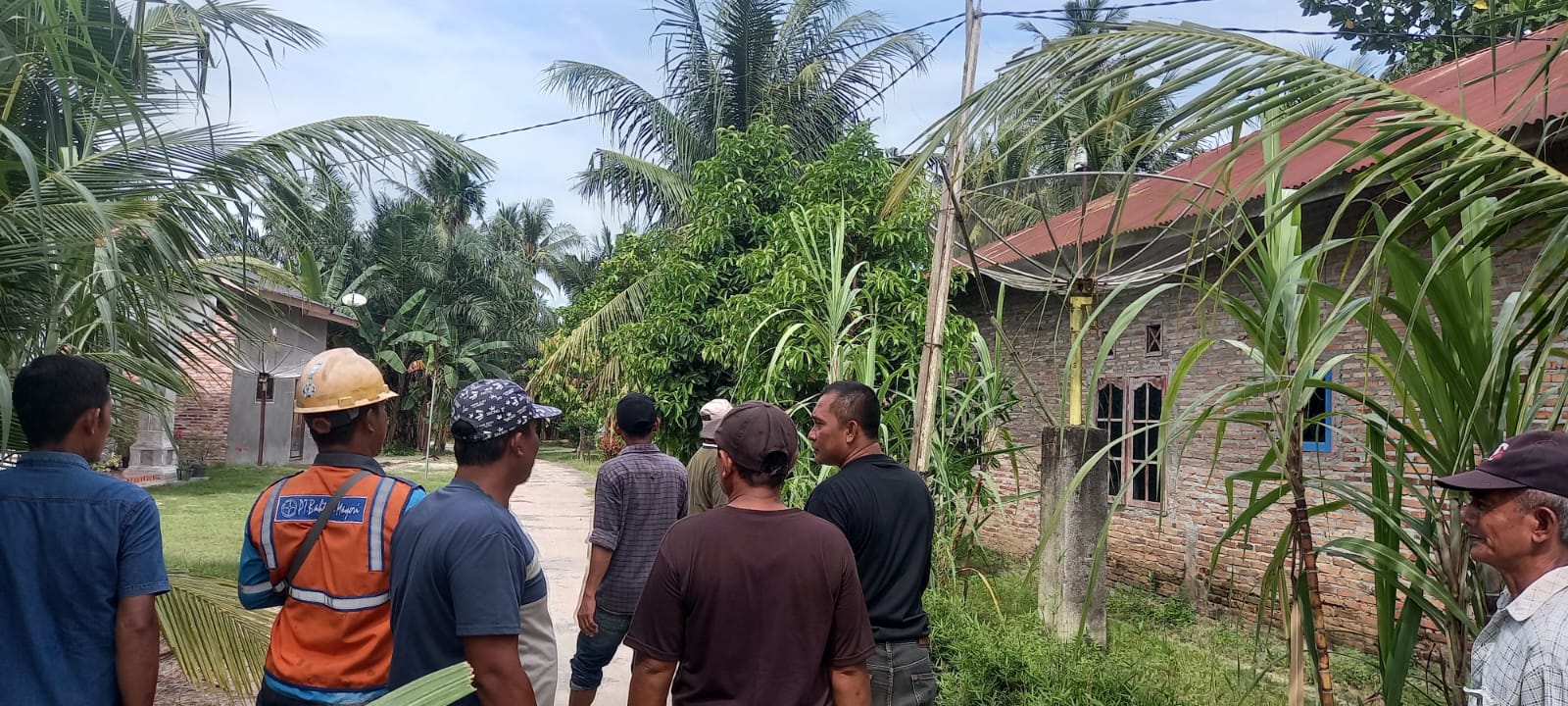 Warga Desa Sei Beluru Asahan Minta Penambahan Arus dan Tiang ke PLN Cabang Tanjung Tiram