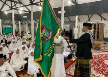 Walikota Tanjungbalai beserta Istri, Resmi Lepas Jamaah Haji Tahun 1444 H.