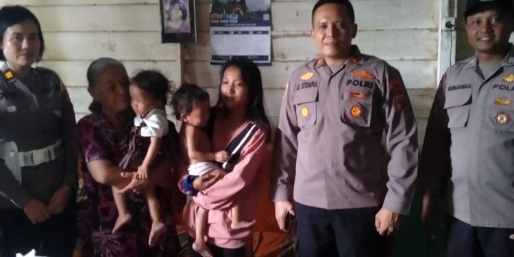 Kapolsek Pagar Merbau Kunjungi Anak Penderita Stunting