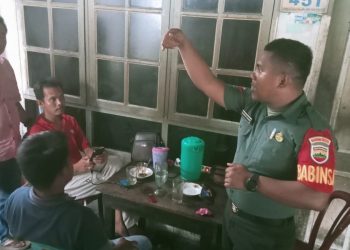 Babinsa Ajak Warga Turut Serta Jaga Kekondusifan Wilayah Binaan