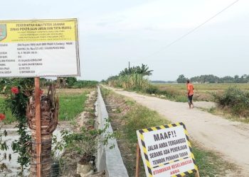 Wow!!! Pemborong Rekonstruksi Jalan di Desa Panca Arga Diduga Tak Pedulikan Kualitas