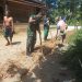 Babinsa Bantu Gali Saluran Pipa untuk Bantu Warga