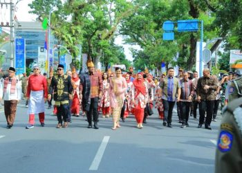 Bupati Labuhanbatu Utara Hendriyanto Sitorus menghadiri acara Colorful Medan Carnival Tahun 2023 