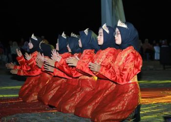 14 etnis tampil menyambut perayaan HUT ke 15 Labuhanbatu Utara 