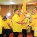 Musa Rajekshah melantik Hendriyanto Sitorus menjadi Ketua DPD Golkar Kabupaten Labuhanbatu Utara, Selasa (8/8/2023).