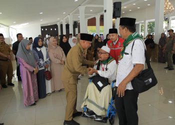 Forkopimda Lepas Jamaah Calon Haji Kabupaten Asahan Tahun 1444 H/2023 M Tahap ke-II