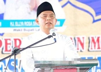 Bupati Labuhanbatu H Erik Adtrada Ritonga. 