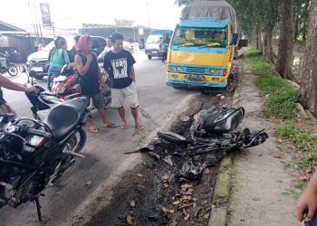 Lakalantas di Asahan, Sepedamotor Beat Remuk Digilas  Tangki 