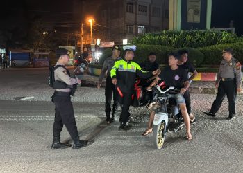 Tim Gabungan TNI, Polri dan Pemko Gelar Patroli Sambang Dialogis