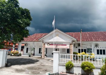 Halo Kadis Peternakan Asahan, Kok Bendera Merah Putih yang Berkibar di Kantormu Koyak