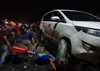 Kijang Innova Alami Kecelakaan Tunggal,di Depan Kodim 0208 Asahan