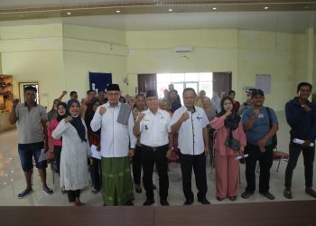 Pelaku Usaha Mikro Terima Buku Tabungan Dana Pinjaman Bergulir dari Pemkab Asahan