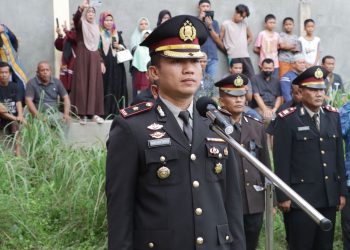 Waka Polres Pimpin Upacara Pemakaman Bhabinkamtibmas Polsek Prapat Janji