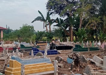 Jelang Ramadhan, Pemakaman Umum di Desa Meranti dan Serdang Ramai Dikunjungi Warga