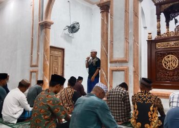 Malam Pertama Salat Tarawih, Warga Meranti Asahan Padati Masjid 