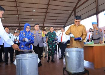 Bupati Labura Hadiri Pemusnahan Narkotika di Polres Labuhanbatu