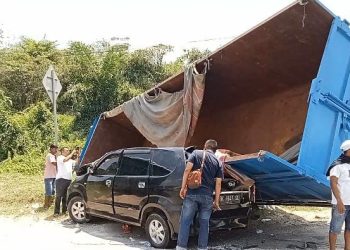 Kejadian di Asahan, Rem Blong, Tronton Tabrak 5 Kendaraan di Depannya