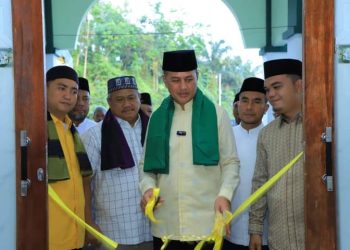 Musa Rajekshah dan Bupati Hendriyanto Hadiri Peresmian Masjid Al Musannif Shohibul Arba’ah