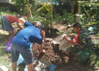 Babinsa Dorong Warga Manfaatkan Lahan Pekarangan