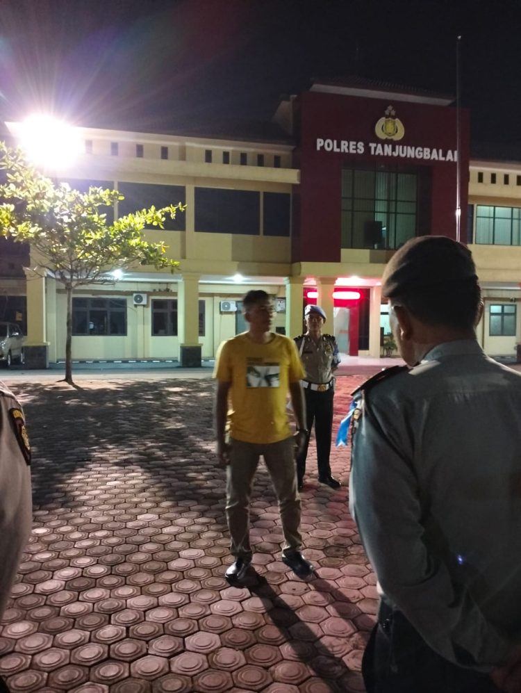 Polres Tanjungbalai Monitoring Sekitar Masjid